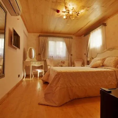 Hotel Ada Buyukada 4*