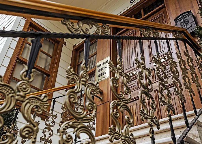 Ada Buyukada ホテル アダラー